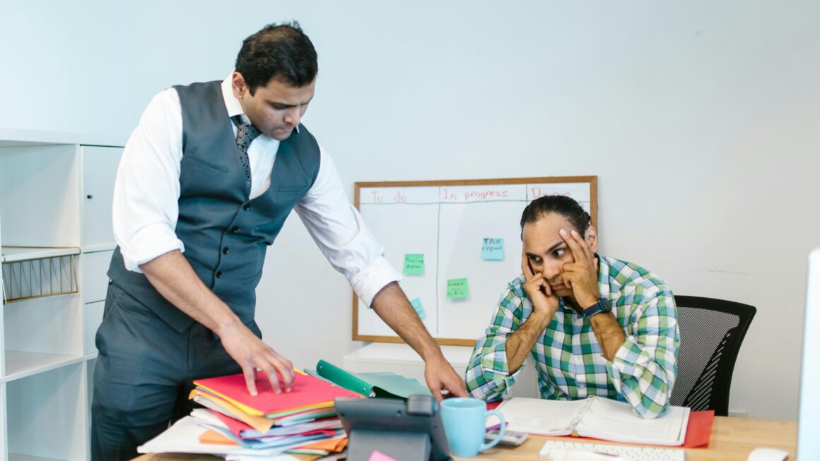 A Landlord’s Guide to Deducting Employee/Contractor Wages