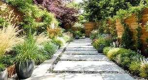 7 Landscaping Fixes That Transform Outdoor Spaces Instantly